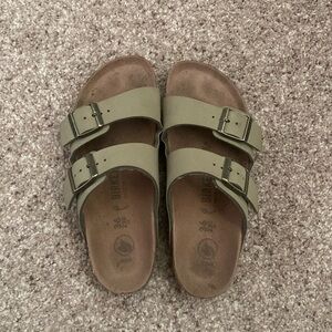 Birkenstock Arizona Vegan Leather Khaki Green Sandals Size 6 Women Shoes
